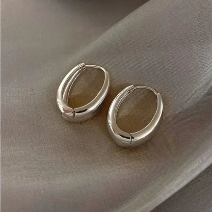Pendientes Aro Ovalado Minimalista Dorado - 2.3cm