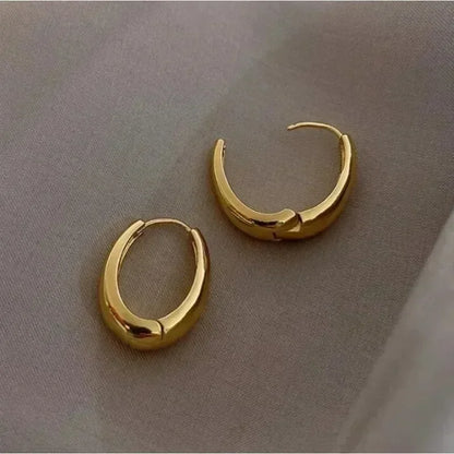 Pendientes Aro Ovalado Minimalista Dorado - 2.3cm