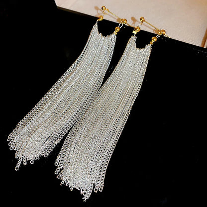 Pendientes Colgantes V Dorados con Flecos - 9.5cm